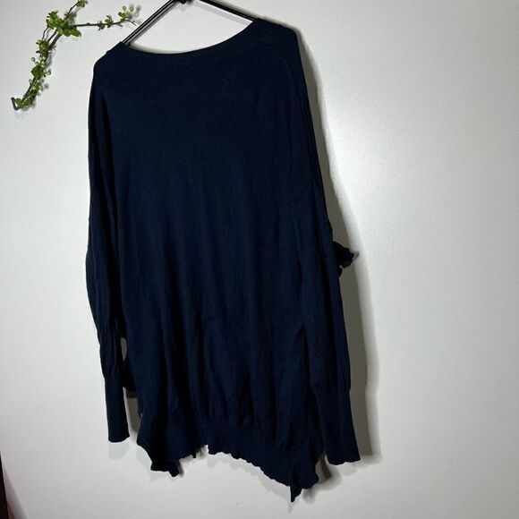 Moth Women's Navy Blue V Neck Ruffled Details Flare Hem Sweater Size Large - Picture 11 of 11